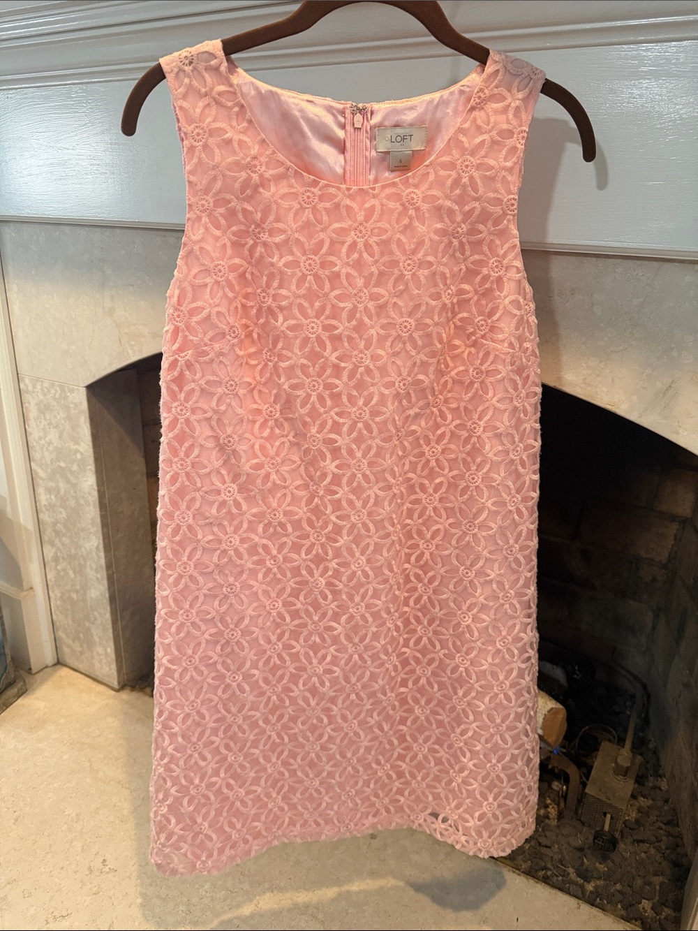 LOFT Pink Floral Lace Sleeveless Dress size 6